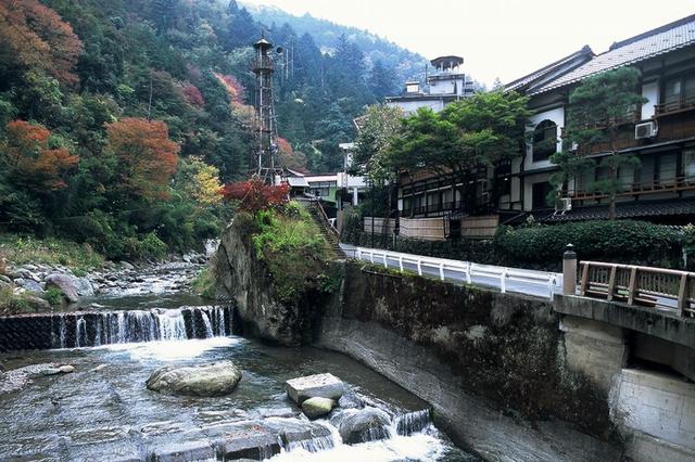 画像: 下部温泉郷/写真提供:やまなし観光推進機構