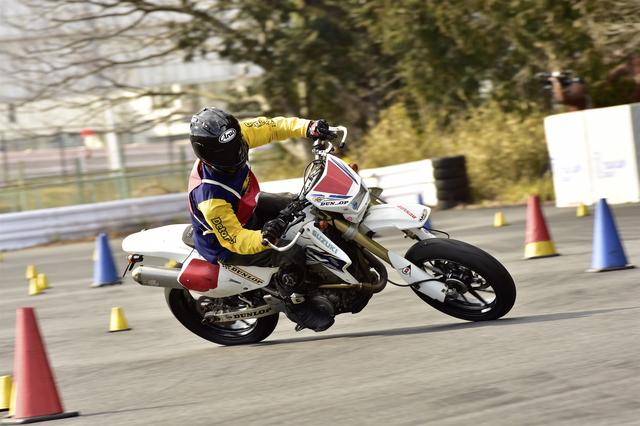 画像: 4位・早川耕平選手&DR-Z400SM