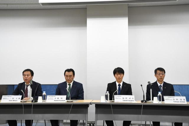 画像: 初めて4メーカーが一つになって協働を開始 交換式バッテリーとバッテリー交換システムの標準化を目指す