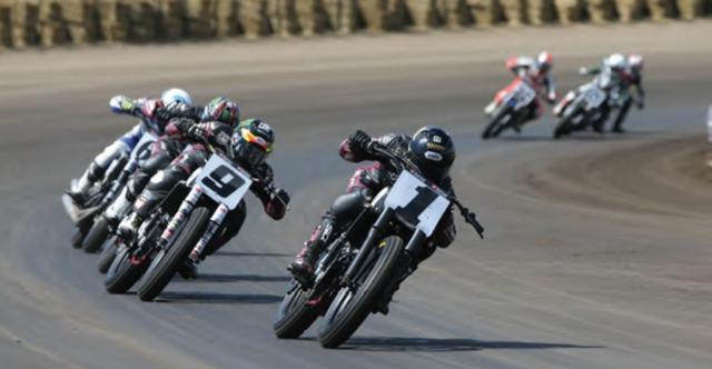 画像: American Flat Trackで駆けるスカウトFTR750