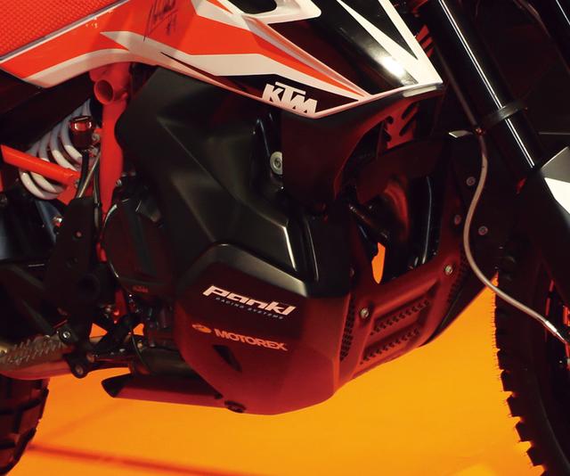 画像2: 790デュークで好評を得てアドベンチャーモデルもスタンバイ