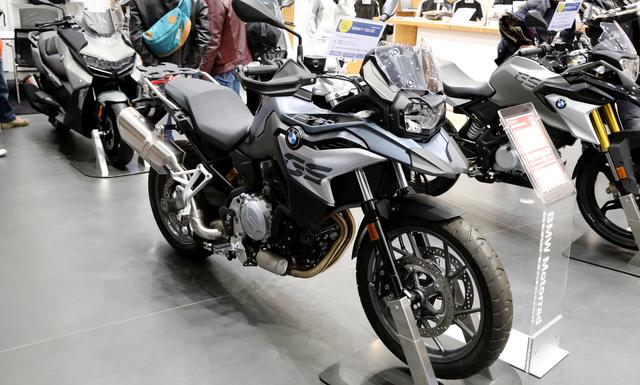 画像2: 「Night Rider Meeting」ではショールームも開放し、バイクとクルマをじっくり見られます!
