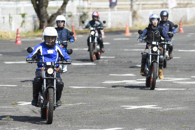 画像: もうゼッケンは不要。ツーリングモード全開です!