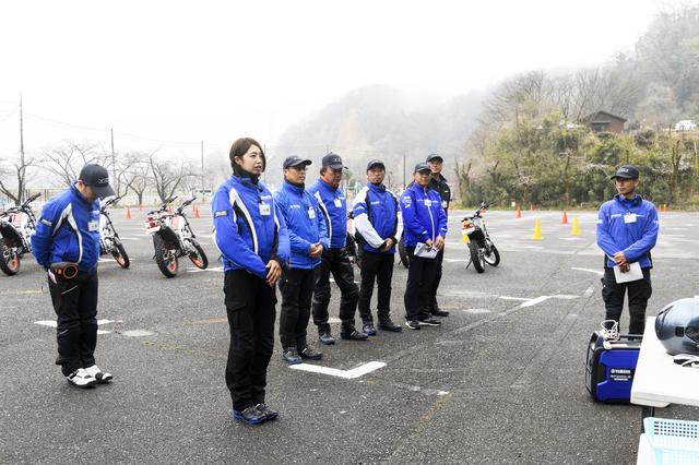 画像: 朝の天気はいまいちですが、路面はほぼ乾いています。天候不順の場合は中止、その際はメールで前日に連絡されます。