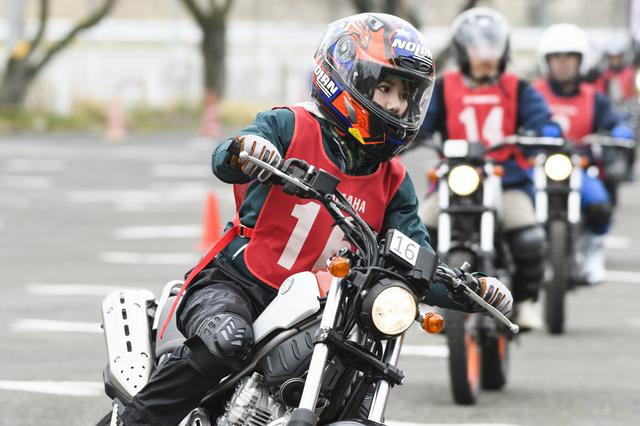 画像6: あっ、今日のレッスンで初めての「右カーブ」!!