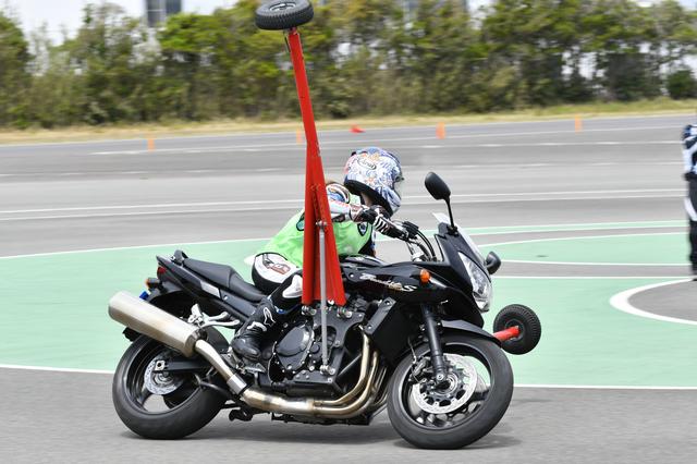 画像3: 北川ライディングスクールの名物「アウトリガー」にチャレンジ!