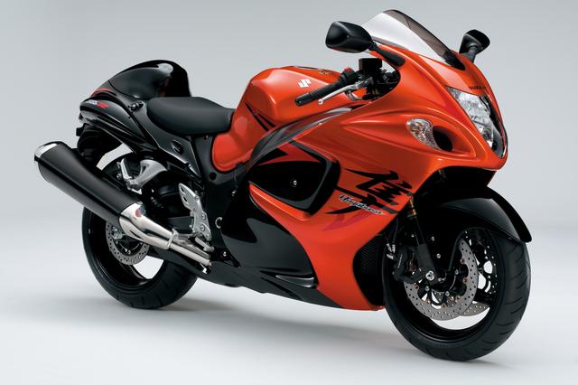 画像: ハヤブサ1300 2008年 デビューから約8年目で初のフルモデルチェンジ。 パワー特性を3段階に切り替えるS-DMSなど新技術も投入されたが、スタイリングやメカニズムの基本コンセプトは不変。 ●水冷4ストDOHC4バルブ並列4気筒 ●1340cc ●197PS/9500rpm ●15.7kg-m/7500rpm ●260kg ●805mm ●120/70ZR17・190/50ZR17 ●輸出車