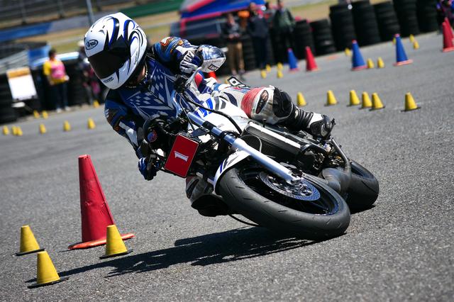 画像: 1位 冨永崇史選手&NSR250R