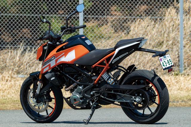 画像1: スポーツマインドと個性あふれる爽快ストリートファイター KTM「250DUKE」