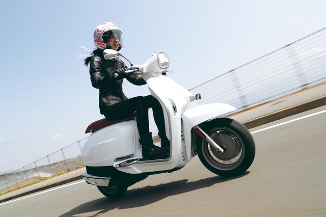 画像: しっかりした車体のおかげで、走りは想像以上にスポーティ!