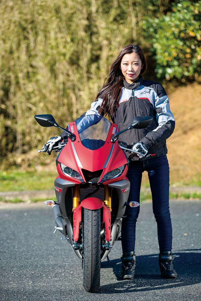 画像1: 身長163㎝のステラが徹底比較! 取り回し&タンデムCHECK!『YZF-R25/CBR250RR/GSX250R/NINJA250』