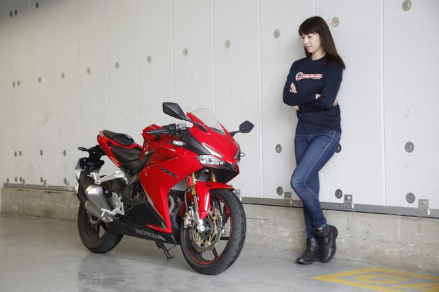 画像6: 大関さおり×HONDA CBR250RR【オートバイ女子部のフォトアルバム】