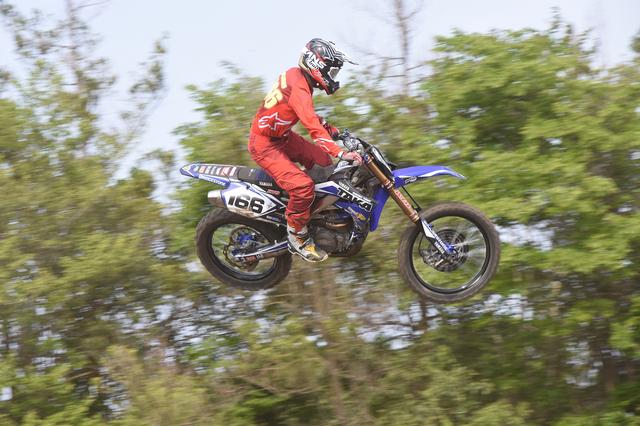 画像: 優勝こそないもののコンスタントに表彰台に立ち続けるヤマハのエース、星野優位
