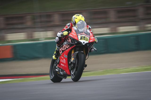 画像: 決してバイクだけが速いんじゃない、バウティスタだからできた4戦11レース全勝でした