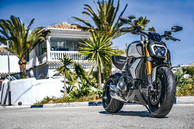 画像5: 随所に感じるバイクの進化とドゥカティらしい味付け