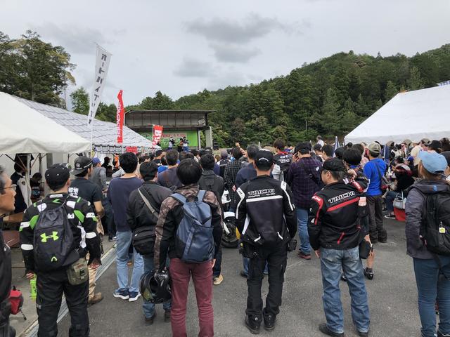 画像7: カズ中西さんとMCです!