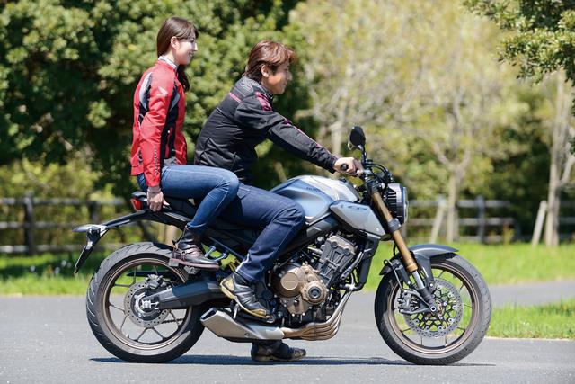 画像3: RIDING POSITION ライダー身長:179㎝、パッセンジャー身長:172cm