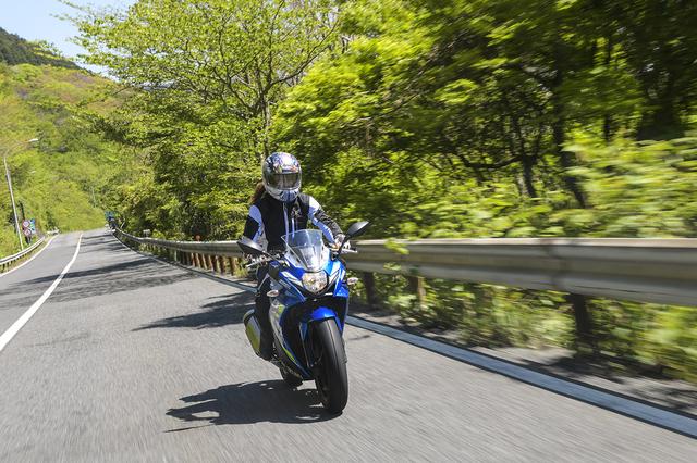 画像1: 葉月美優×SUZUKI GSX250R in 箱根【オートバイ女子部のフォトアルバム】