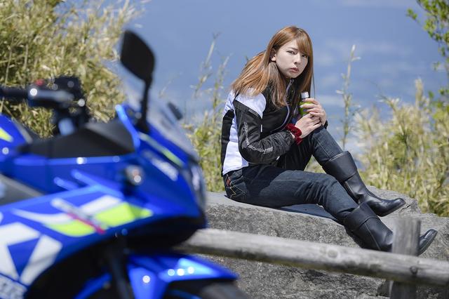 画像8: 葉月美優×SUZUKI GSX250R in 箱根【オートバイ女子部のフォトアルバム】