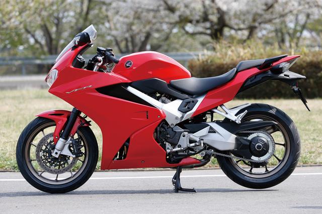 画像1: 分別のあるライダーに乗ってほしい一台だ