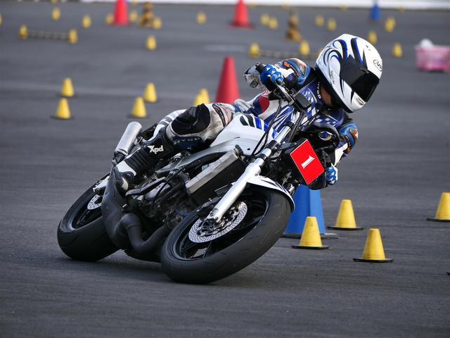 画像: A級1位・冨永崇史選手&NSR250R