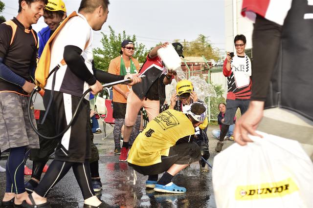 画像: 各クラスウイナーの走りと表彰台を紹介