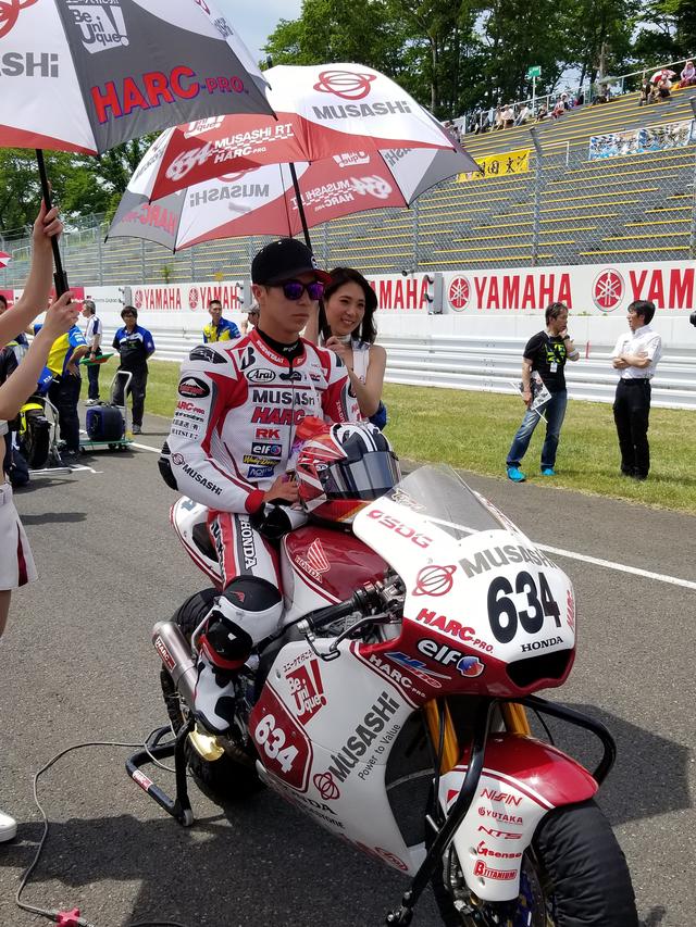 画像4: 前半の楽しい雰囲気とは一転。 いよいよ決勝レース! まずはJ-GP2