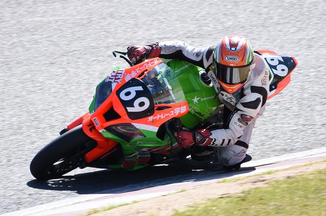 画像: 鈴鹿2&4の時の山科カワサキ・桐井 このレースでは予選不通過でファイナルに回っていました