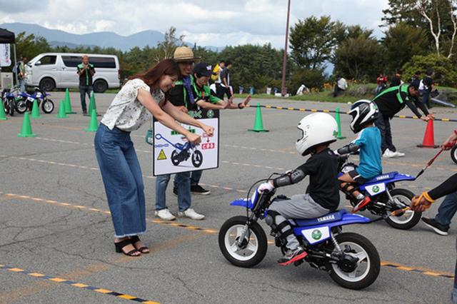 画像: キッズバイク教室 ワンコイン(500円)でバイク体験。およそ10分程度の走行を楽しめます。