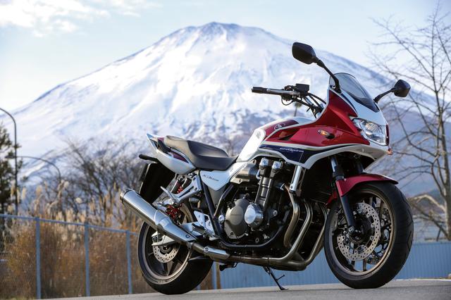 画像: ●水冷4ストDOHC4バルブ並列4気筒 ●1284cc ●110PS/7250rpm ●12.0kg-m/5500rpm●274kg ●780mm ●21L ●120/70ZR17・180/55ZR17 シリーズの税込価格:151万1,400円~