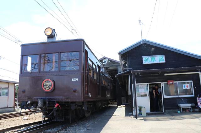 画像: 装着するとこんな感じ。写真は2018年のヘッドマークです。
