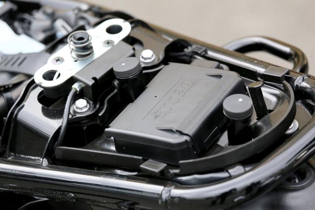 画像: 旅バイクとして嬉しい標準装備
