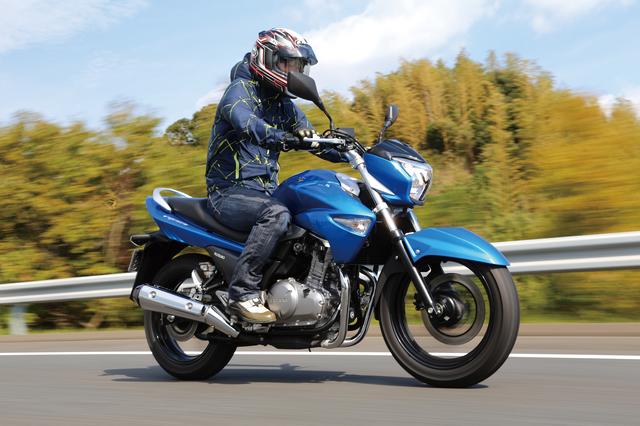 画像: ●水冷4ストOHC2バルブ並列2気筒 ●248㏄ ●24PS/8500rpm ●2.2㎏-m/6500rpm ●183㎏ ●13ℓ ●780㎜ ●110/80-17・140/70-17