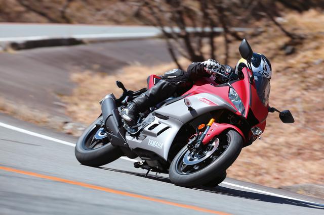 画像: 59万9400円/64万2600円(ABS) ●水冷4ストDOHC4バルブ並列2気筒●249cc ●35PS/12000rpm●2.3㎏-m/10000rpm●167㎏/170㎏(ABS)●14L●110/70-17・140/70-17