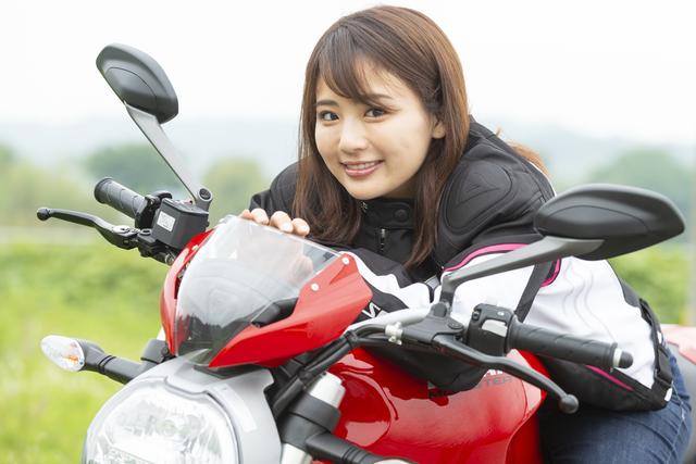 画像: ーードゥカティのL型エンジンは、そういう八の字のリズムとかも取りやすそうだった?