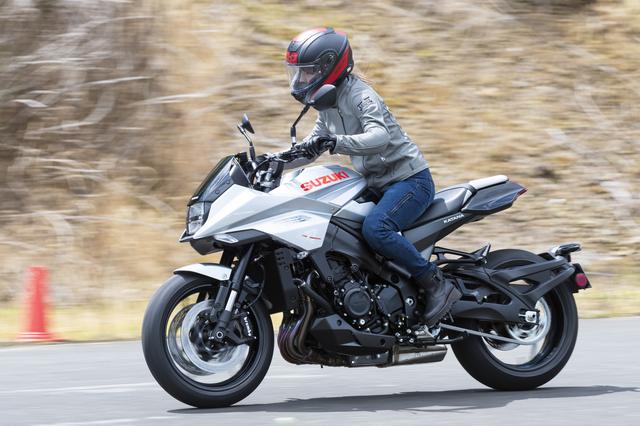 画像1: 葉月美優×SUZUKI KATANA(カタナ)【オートバイ女子部のフォトアルバム】