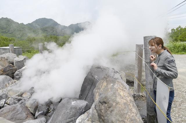 画像3: なにこれ!? 大噴泉を発見!!
