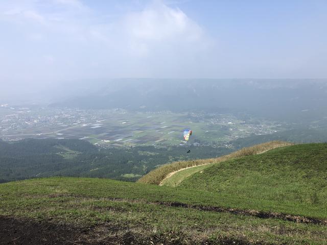 画像4: 大観峰へ(熊本県阿蘇市)