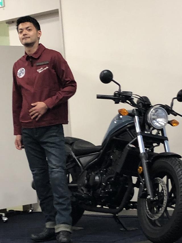 画像: 幅広くモーターサイクルカルチャーをカバーするブランドのRSタイチとのコラボレーション『Honda×RSタイチ』からは、防水&透湿3レイヤージャケットを始めストレッチパンツや、バックパックやヒップバックを用意。