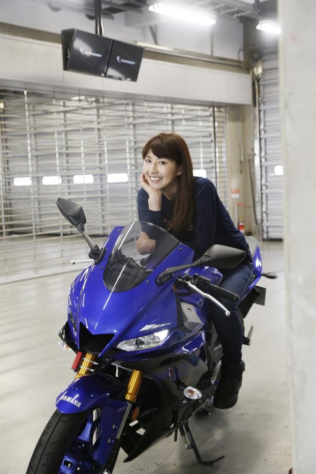 画像1: エントリーフィーは1台5000円、保険料が800円。 富士スピードウェイのゲート入場料は1000円となっています。