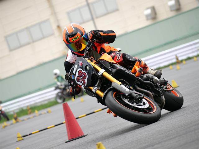 画像: C2級1位 梅谷吉輝選手&MT-09 1分31秒990