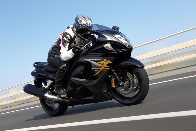 画像: ●最高出力:197PS/9500rpm ●最大トルク:15.8kg-m/7200rpm ■価格:156万4500円(消費税5%込み) ■発売:2014年2月10日