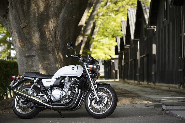 画像1: ホンダ CB1100EX(2015)「クラシックなCBで霊山から眺めた景色」【カメラマン 柴田直行/俺の写真で振り返る平成の名車】第2回