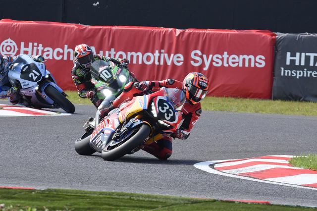 画像2: <速報 鈴鹿8耐02> 驚異の燃費、HRC!
~レースは折り返し、カワサキやや有利か