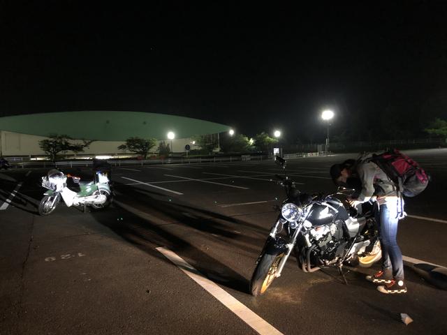 画像: もうほとんどバイクが残っていない駐車場。安全運転で帰ります。