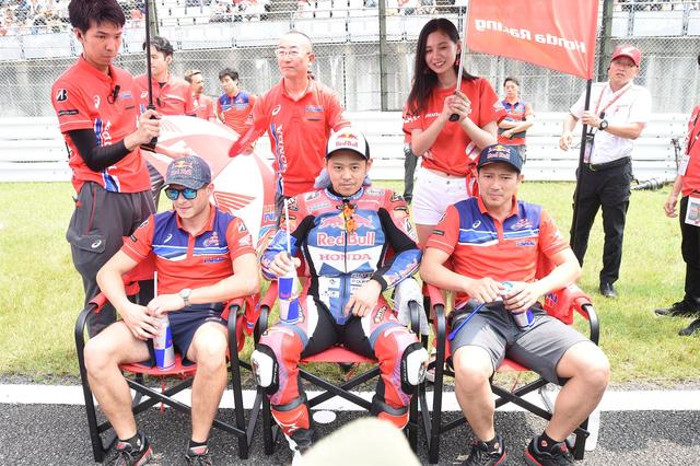 画像3: <速報 鈴鹿8耐01> ホールショットはなんと!
~auテルルSAG RTが最初の魔物の餌食に~