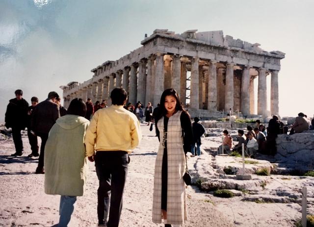画像: 25年前、大学生の頃に旅したギリシャ。このときもバイクを現地で借りて、友達と2人乗りで走ったんだ。