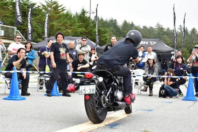 画像: NO LIMIT JAPANによるバイクスタントショー