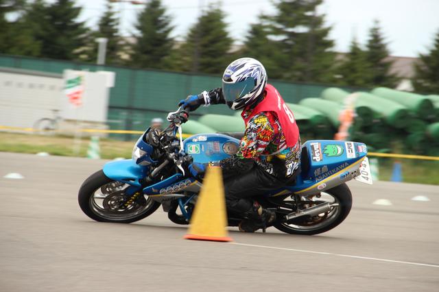 画像: Aクラス 佐藤修司選手(NSR250)