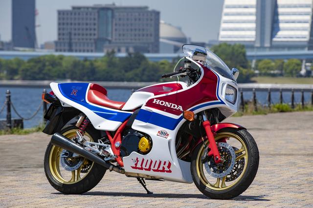 画像: CB1100をベースにしているとは思えないカスタムバイク、CB1100 TypeRです